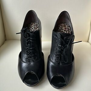 Nine West Black Leather Lace Up Peep Tow Platform Cut Out Shoes